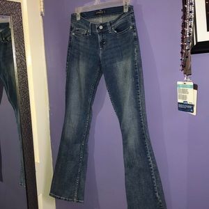 Levi’s Bootcut Jeans